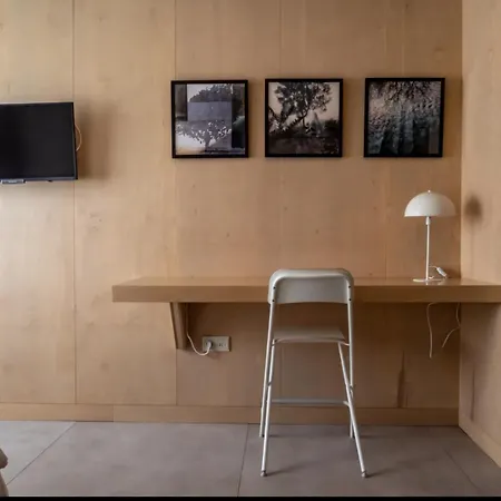 Downtown Photographer's Corinth